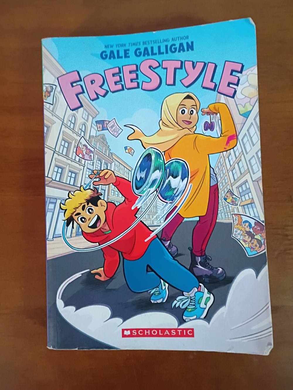 Freestyle by Gale Galligan - Bright Blue & Pink Cover (Scholastic)